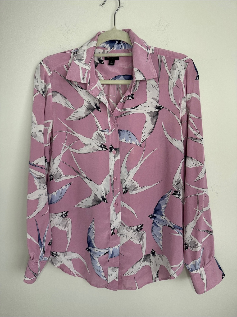 Ann Taylor 100% Silk Bird Print Button Front Blouse Pink Long Sleeve , size S - Picture 7 of 8